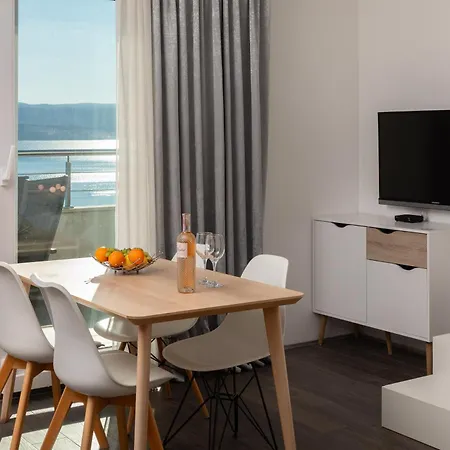 Jolara - With Heated Pool - Luxury 18 * Mimice